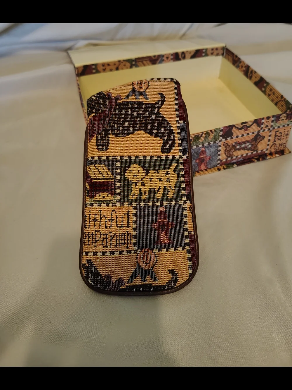 Vintage 2002 Faithful Companion Cottagecore Grandmacore Dog Tapestry Journal Set